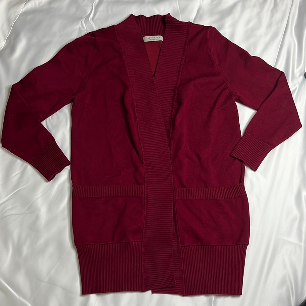 Red cardigan small